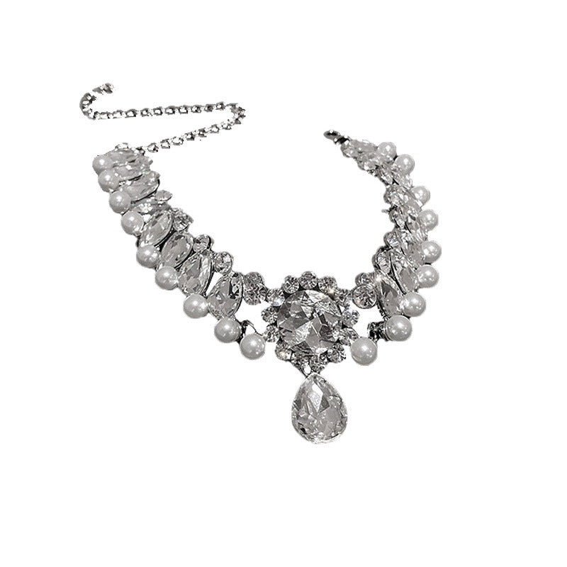Necklace displayed on white background showing true color and dimensions
