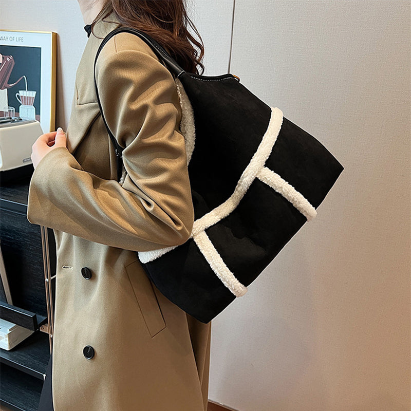 Top opening and magnetic closure mechanism of bag