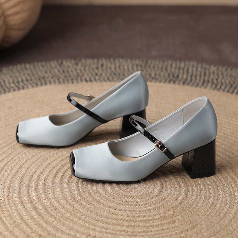 Three-quarter view displaying overall shoe design