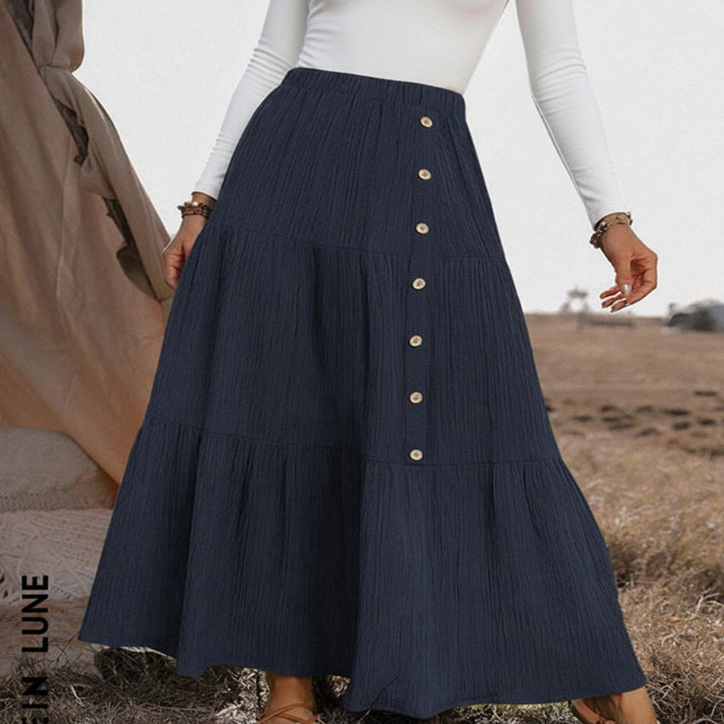 Waistband detail with elastic closure and comfortable fit